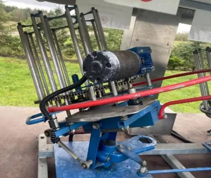 skydetrailer kaster